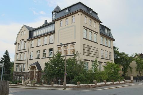 Gymnasium "Prof. Max Schneider" Haus II
