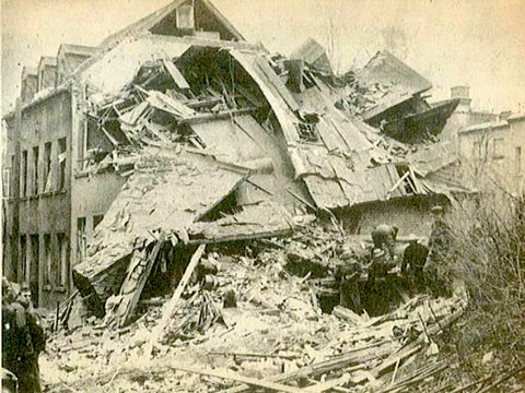 Trümmer eines Hauses nach einer Gasexplosion