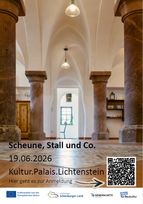 Blick in ein saniertes Gemäuer mit Steinsäulen